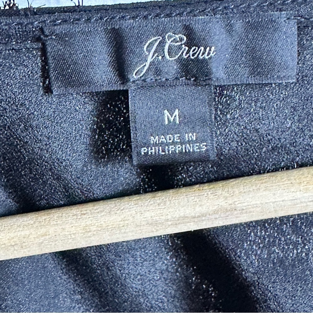 J. Crew Tie-waist V-neck top in black metallic dot jacquard M Casual Business - Picture 8 of 14